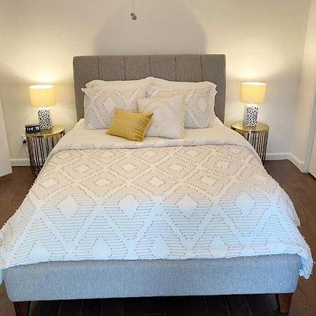 Lakeview Bungalow-Access To Lake, Pool, Gym, &Park Lago Vista Exterior foto